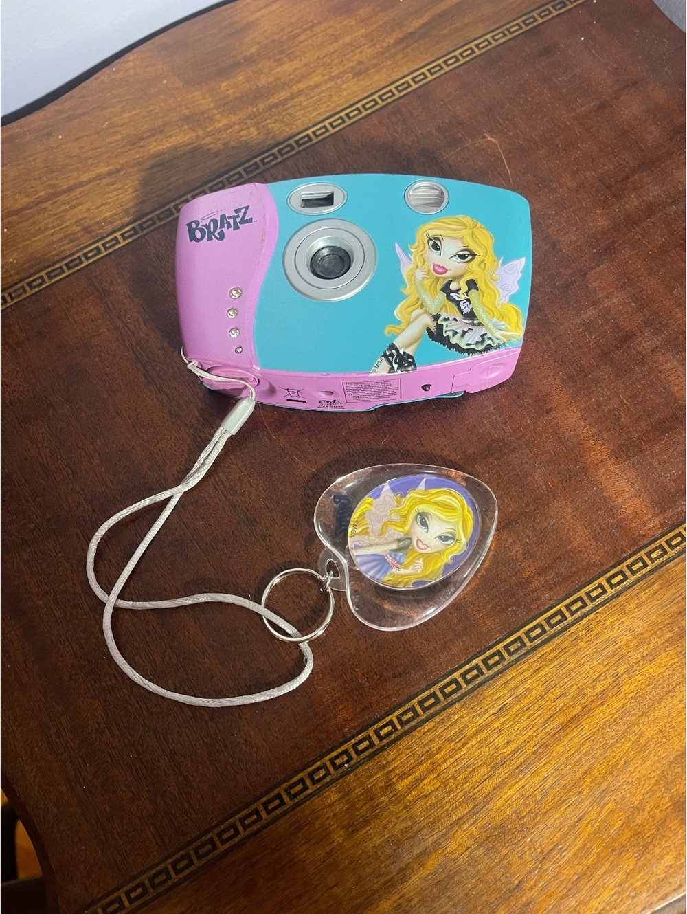 Vintage Bratz plugged In 35mm camera with flash